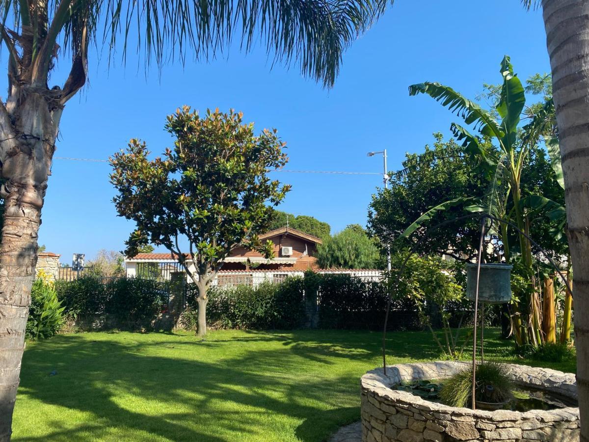 B&B Il Giardino Delle Meraviglie เมลิโต ดิ ปอร์โตซัลโว ภายนอก รูปภาพ